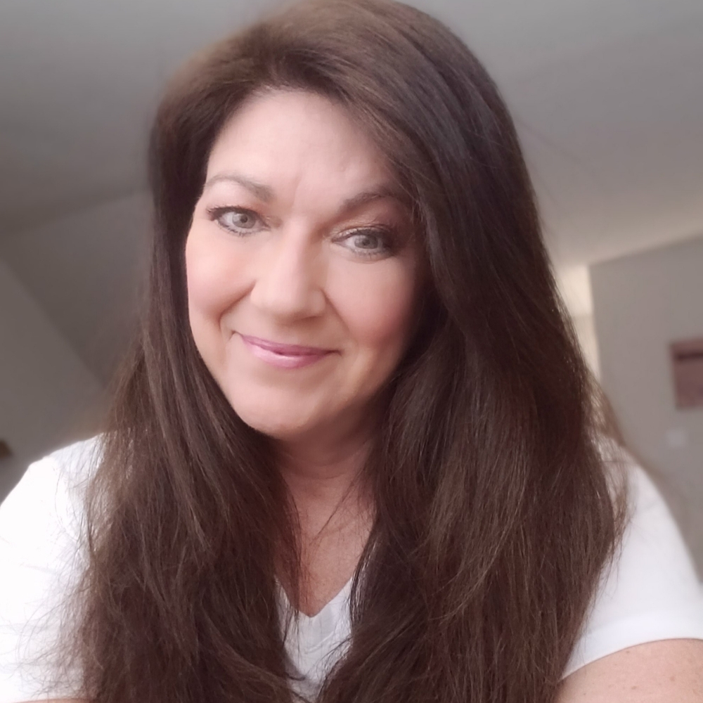 Meet your Posher, Dana Lynn